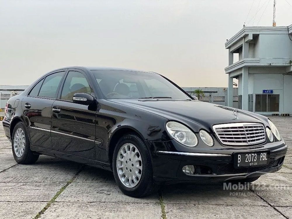 Deretan Mobil Bekas di Jakarta dengan Harga Pas Rp100 Juta, Duit Segitu Bisa Beli Mercedes-Benz