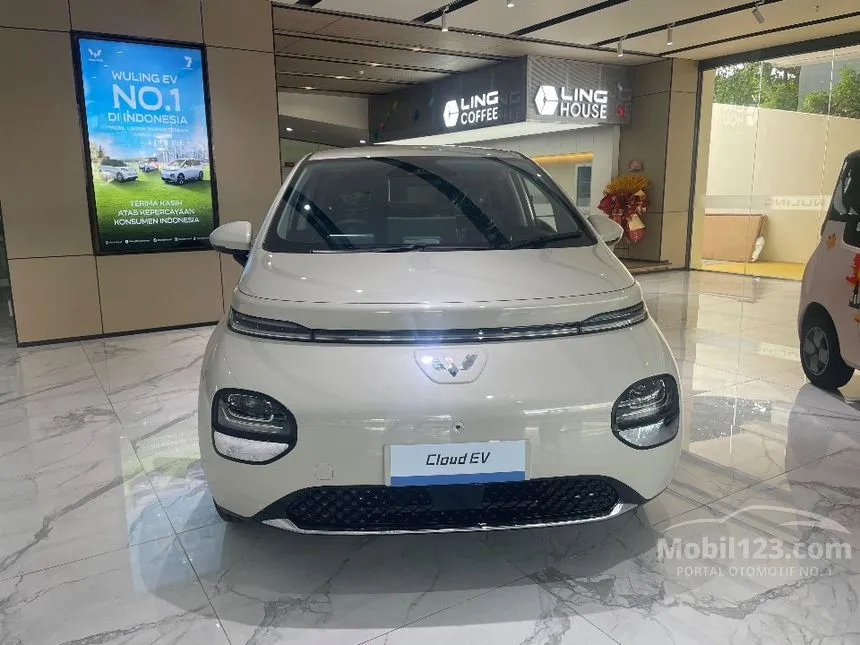 Jual Mobil Wuling Cloud EV 2024 EV di DKI Jakarta Automatic Hatchback Lainnya Rp 380.000.000