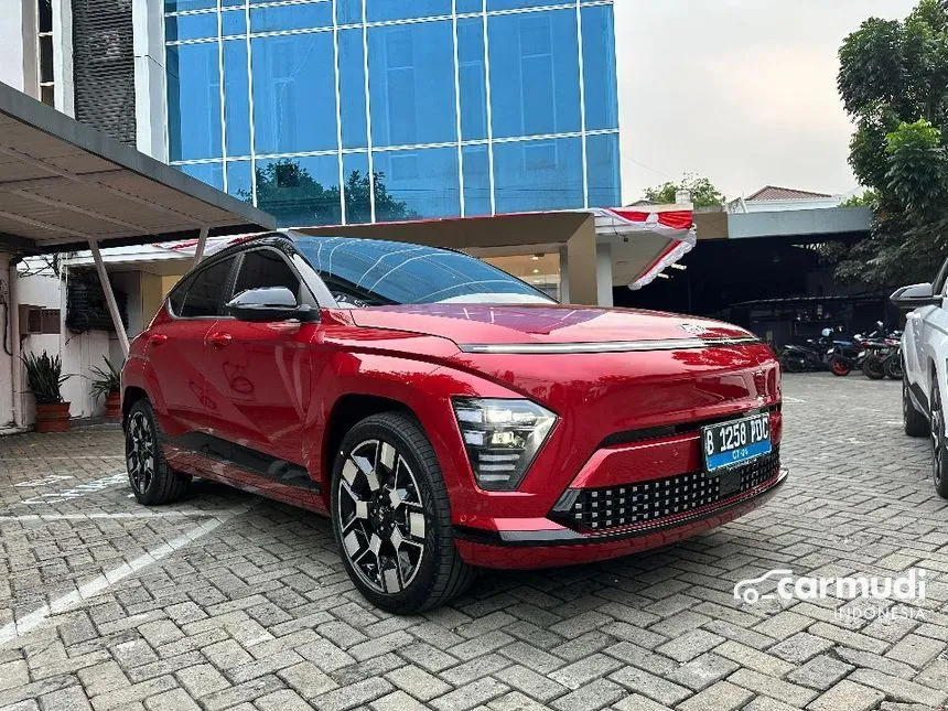 Jual Mobil Hyundai Kona 2024 Electric Long Range Signature di DKI Jakarta Automatic Wagon Marun Rp 590.000.000