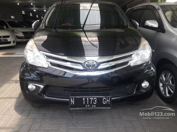 Toyota Avanza Mobil Bekas Baru dijual di Malang Jawa 