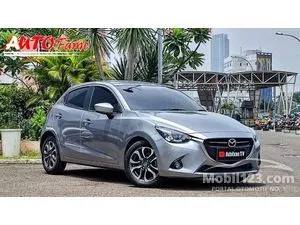 2016 Mazda 2 1.5 R Hatchback KM 42.000 Mazda 2 1.5 R Skyactive NIK 2016 Akhir Tgn 1 Dr Br Silver On Black Perfect Condition Like New