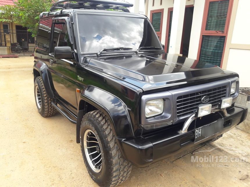 Jual Mobil Daihatsu Taft 1998 GT 2.8 di Jambi Manual SUV Hitam Rp 90 