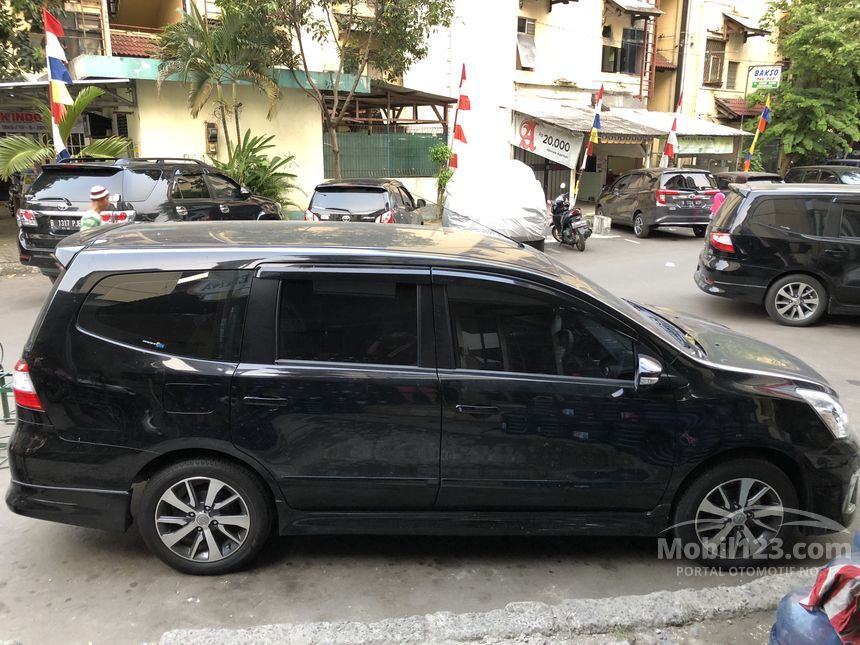 Jual Mobil Nissan Grand Livina 2017 XV Highway Star 1.5 di 