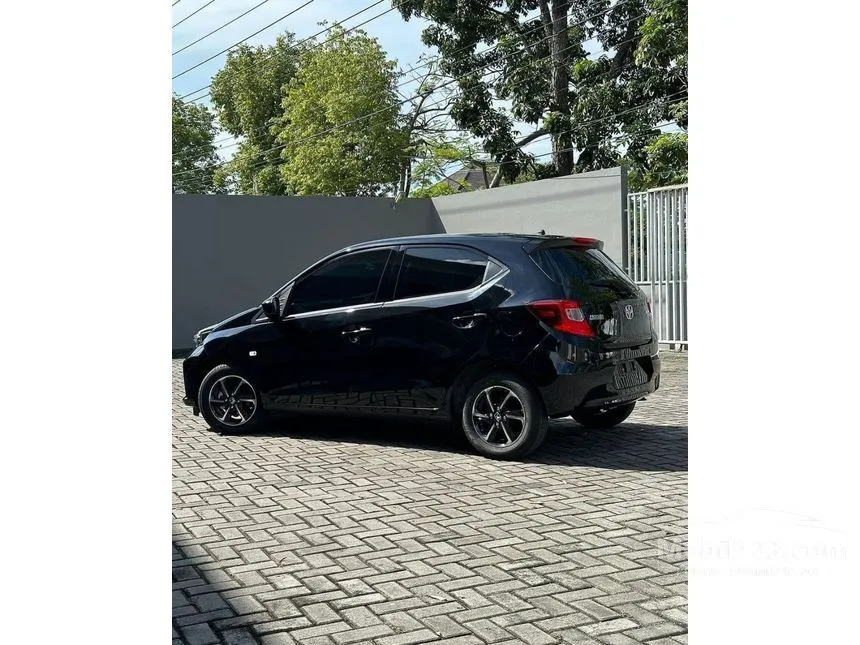Jual Mobil Honda Brio 2024 E Satya 1.2 di Jawa Barat Manual Hatchback Hitam Rp 162.800.000