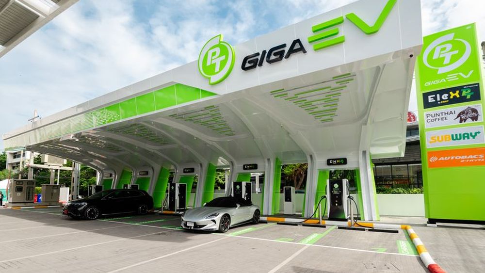 “PT GIGA EV”  ต้นแบบสถานีชาร์จไฟ ครบวงจร