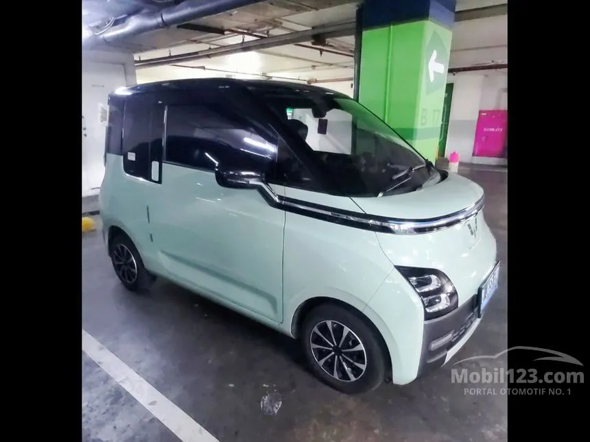 2022 Wuling Air EV Long Range Hatchback