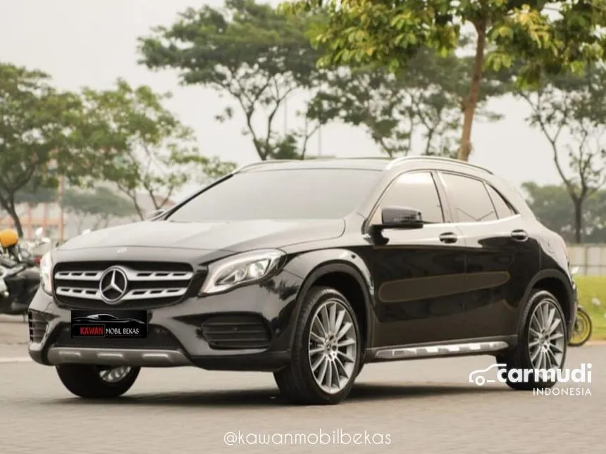 2020 Mercedes-Benz GLA200 AMG Line SUV