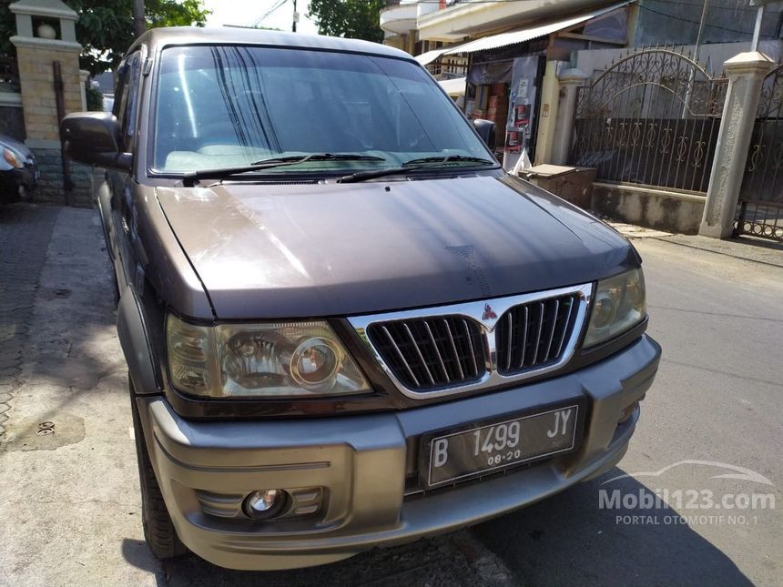 Jual Mobil Mitsubishi Kuda 2002 Grandia 2.0 di DKI Jakarta Automatic