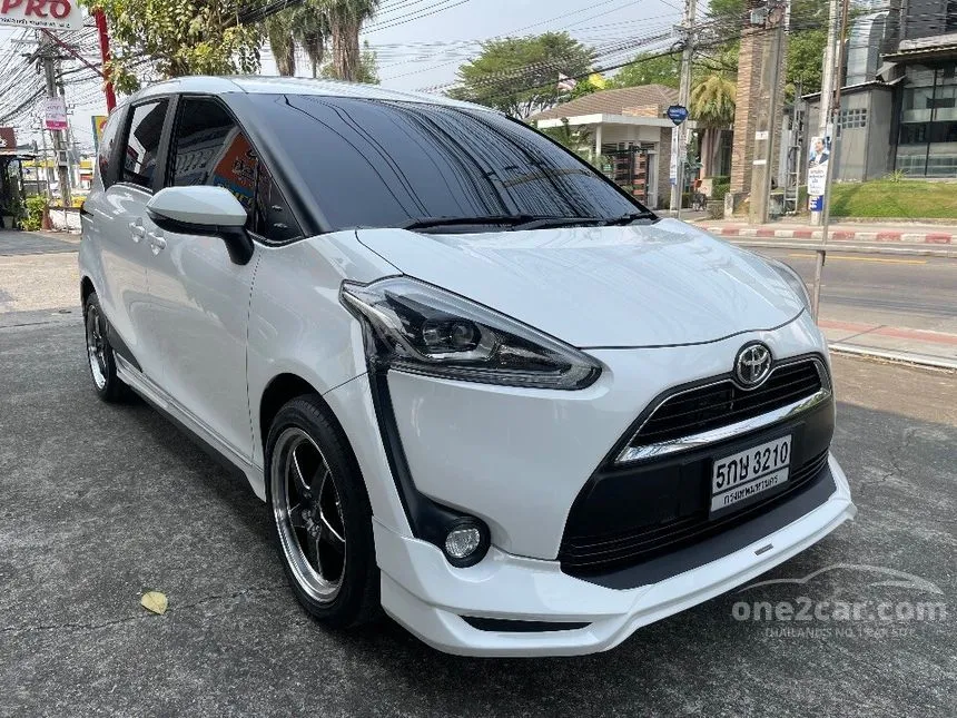 2017 Toyota Sienta V Wagon