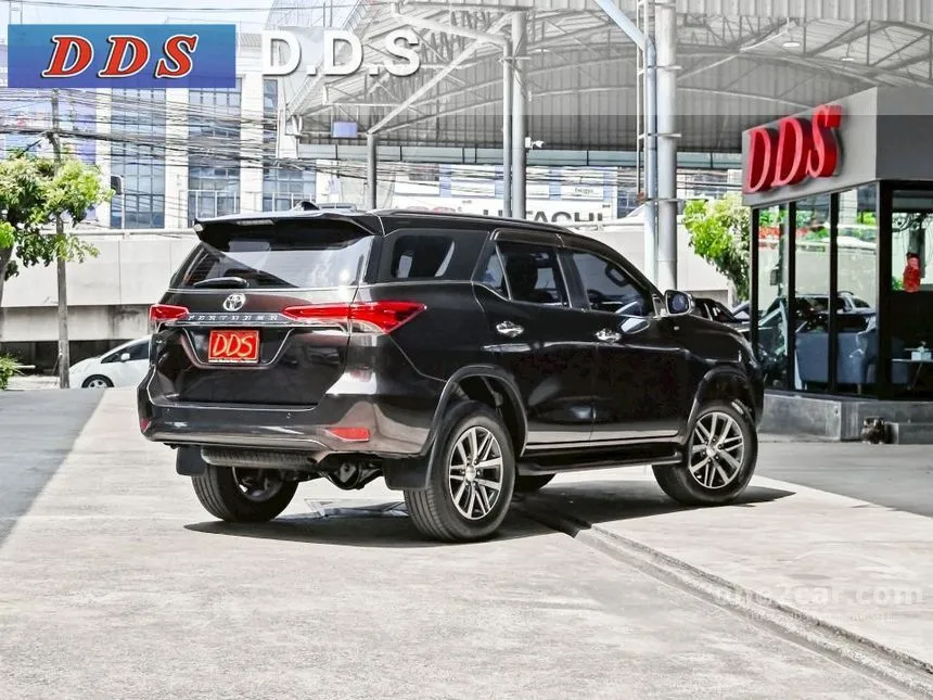 2016 Toyota FORTUNER V SUV