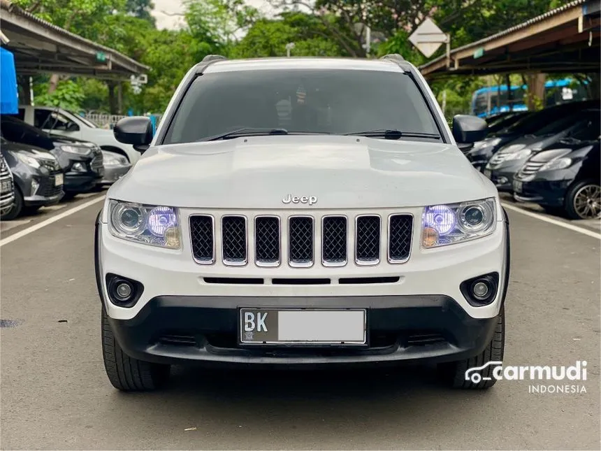 Jual Mobil Jeep Compass 2013 Limited 2.4 di DKI Jakarta Automatic SUV Putih Rp 196.000.000
