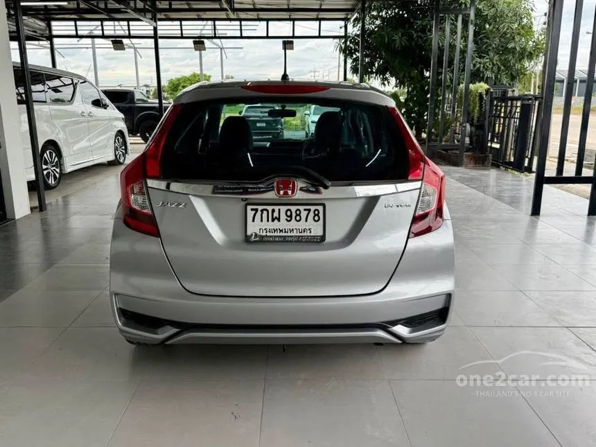 2018 Honda JAZZ V+ Hatchback