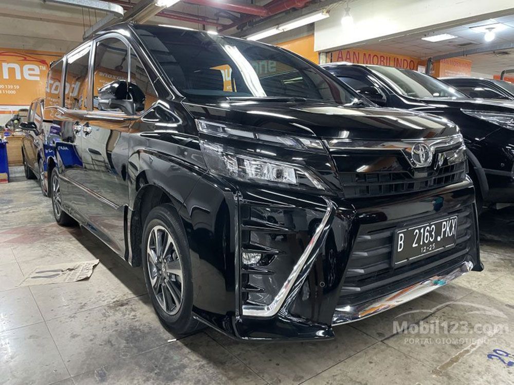 Toyota Voxy Bekas 2020, Cuma Dipakai 2 Bulan Harga Drop Rp 60 Jutaan ...