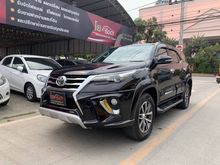 2015 Toyota Fortuner 2.8 (ปี 15-18) V 4WD Wagon AT