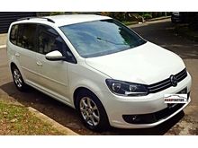 Volkswagen Touran Tahun 2012 - 2013 Matic Putih 7 Seater Terawat