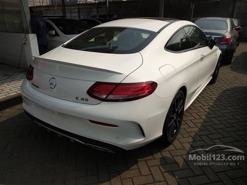 Jual Mobil Mercedes-Benz C43 AMG 2017 AMG 4Matic 3.0 di 