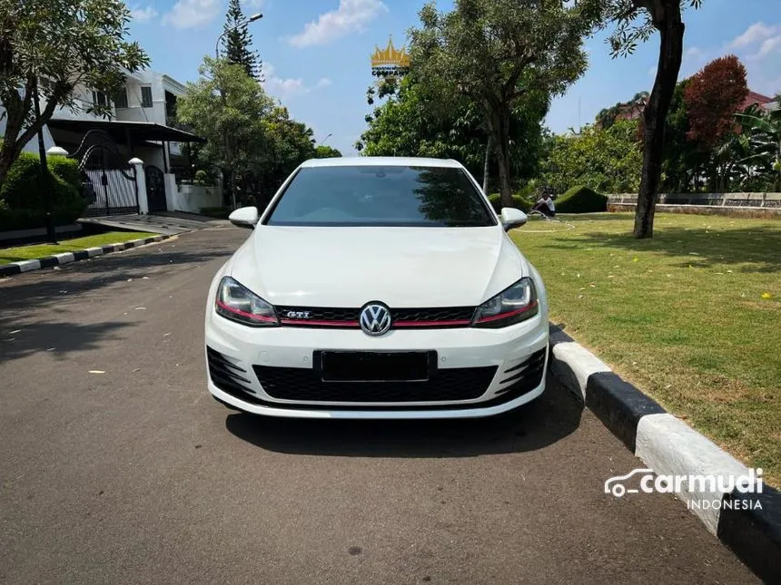 2014 Volkswagen Golf GTI Hatchback