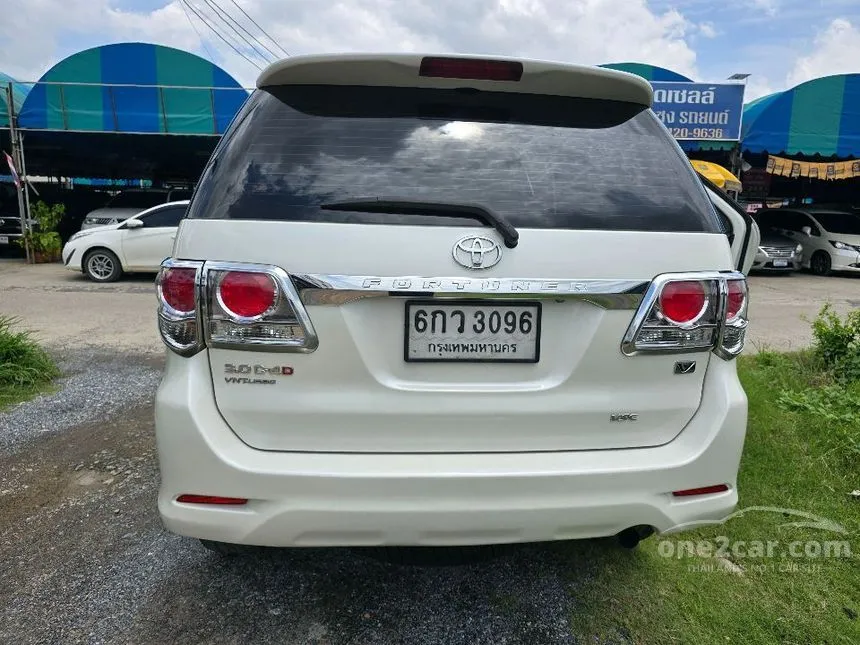 2014 Toyota FORTUNER V SUV