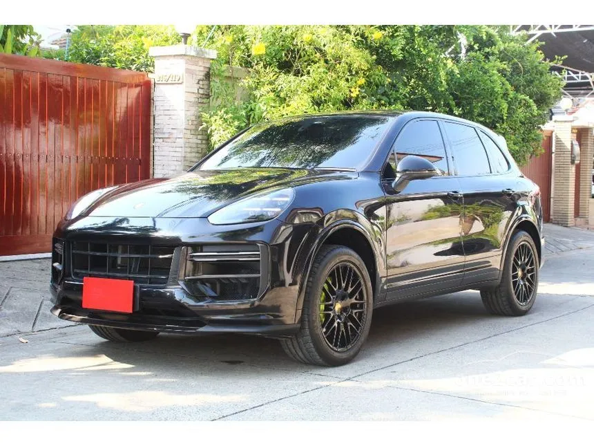2019 Porsche CAYENNE S E-Hybrid SUV