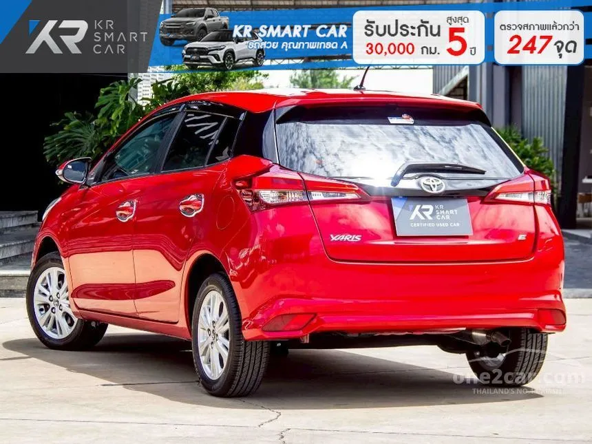 2019 Toyota YARIS E Hatchback