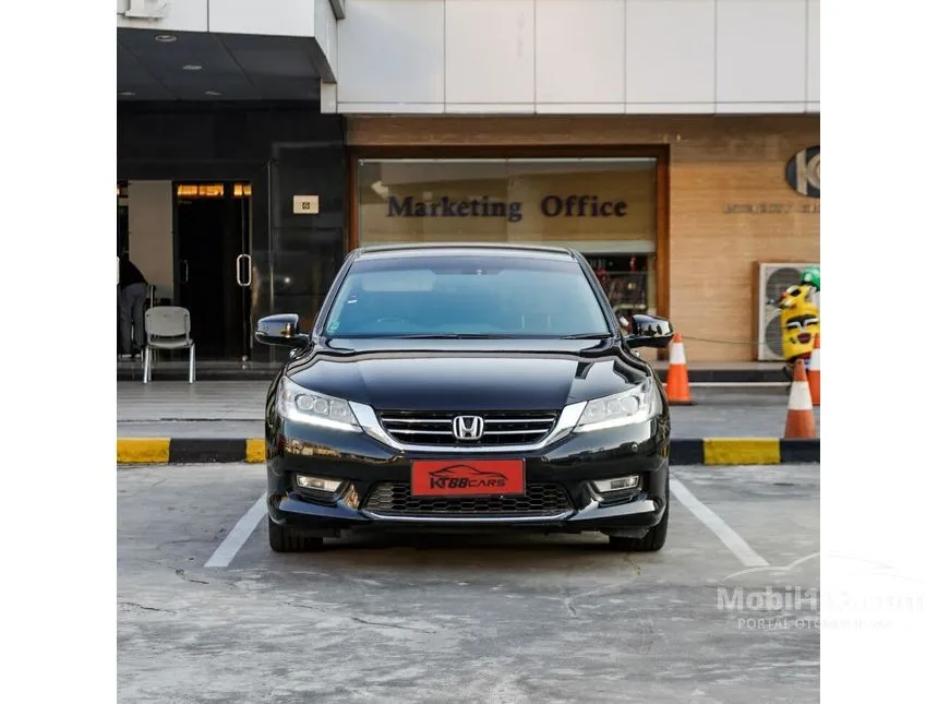 Jual Mobil Honda Accord 2014 VTi