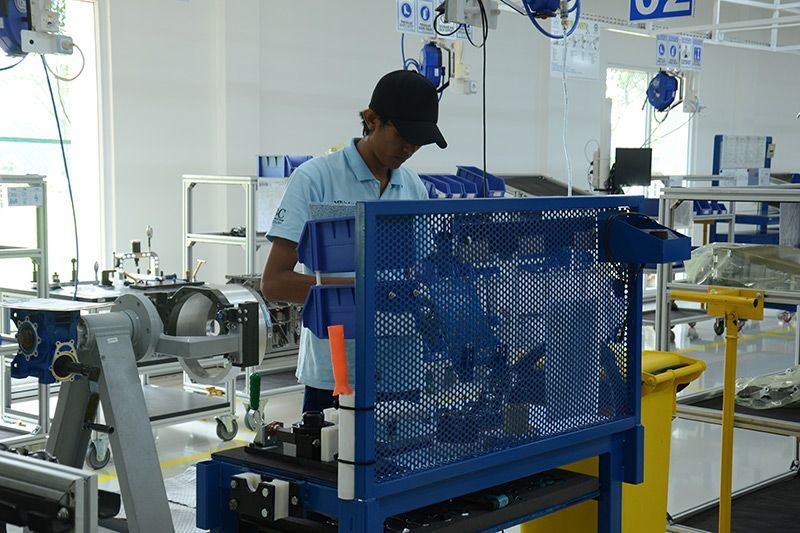 Wanaherang Plant, Tempat Lahirnya Mercedes-Benz Produksi Indonesia 7