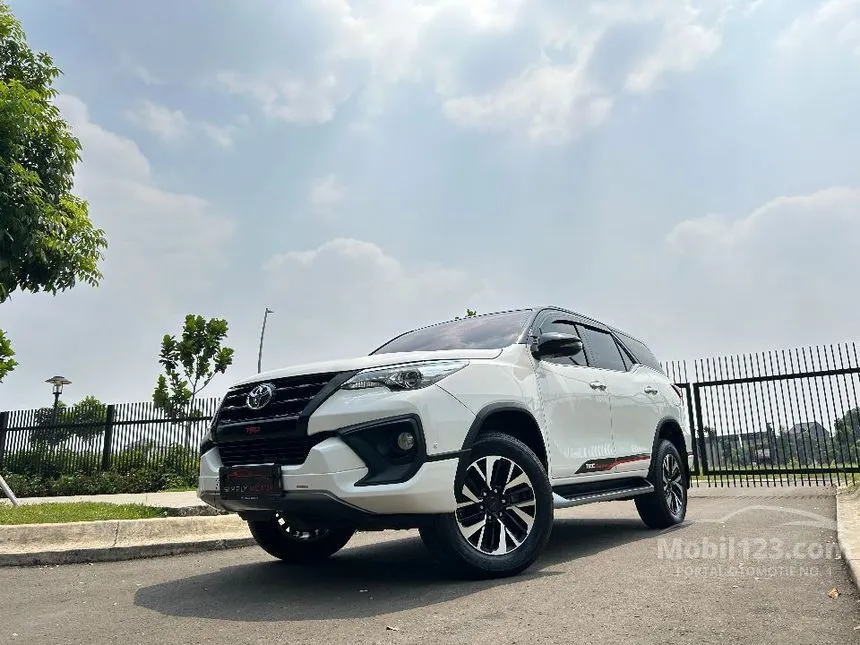 Jual Mobil Toyota Fortuner 2017 TRD 2.4 di DKI Jakarta Automatic SUV Putih Rp 372.000.000