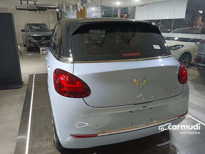 2024 Wuling Binguo EV Premium Range Hatchback