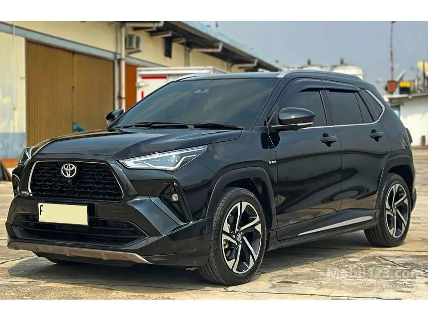 2023 Toyota Yaris Cross S HV with GR Parts Aero Pkg (Prem Clr) SUV