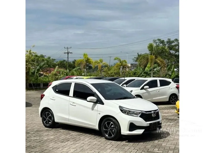 Jual Mobil Honda Brio 2024 RS 1.2 di DKI Jakarta Automatic Hatchback Putih Rp 172.300.000