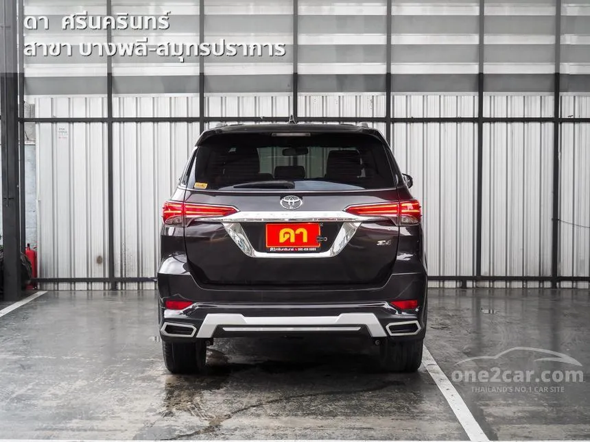 2018 Toyota FORTUNER V SUV