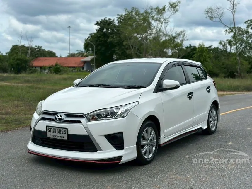 2017 Toyota YARIS G Hatchback