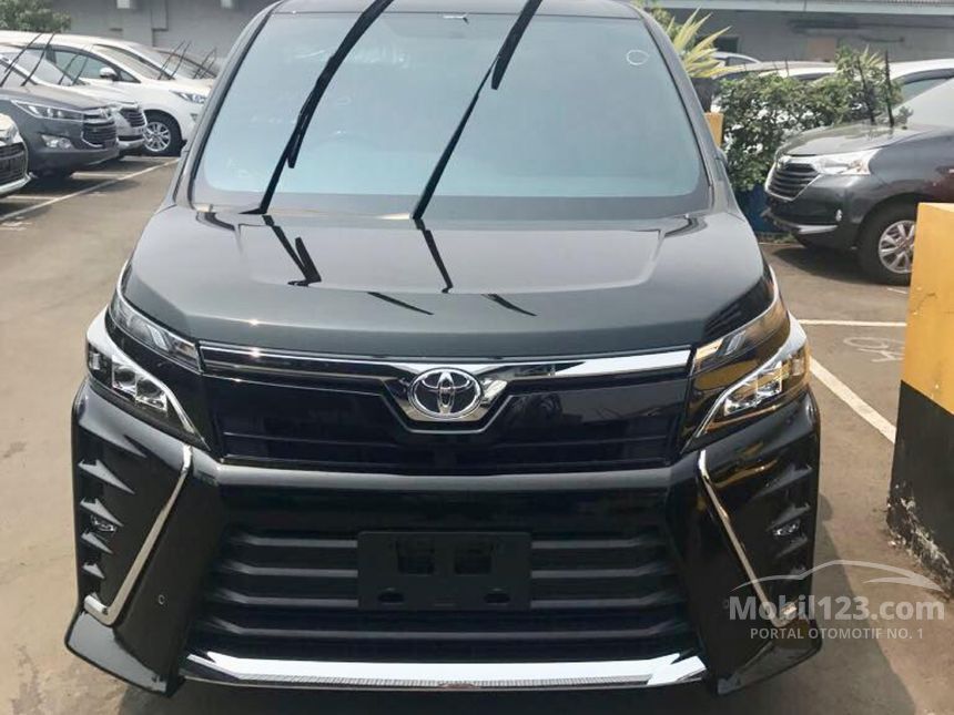Toyota voxy 2020