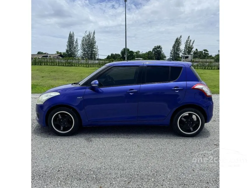 2013 Suzuki SWIFT GLX Hatchback