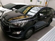 Ready Stok Toyota Innova 2.4 Q Matic Venturer Diesel Black 2018