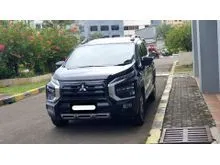 2023 Mitsubishi Xpander Cross 1.5 Premium MPV hitam km 12 ribuan pajak panjang