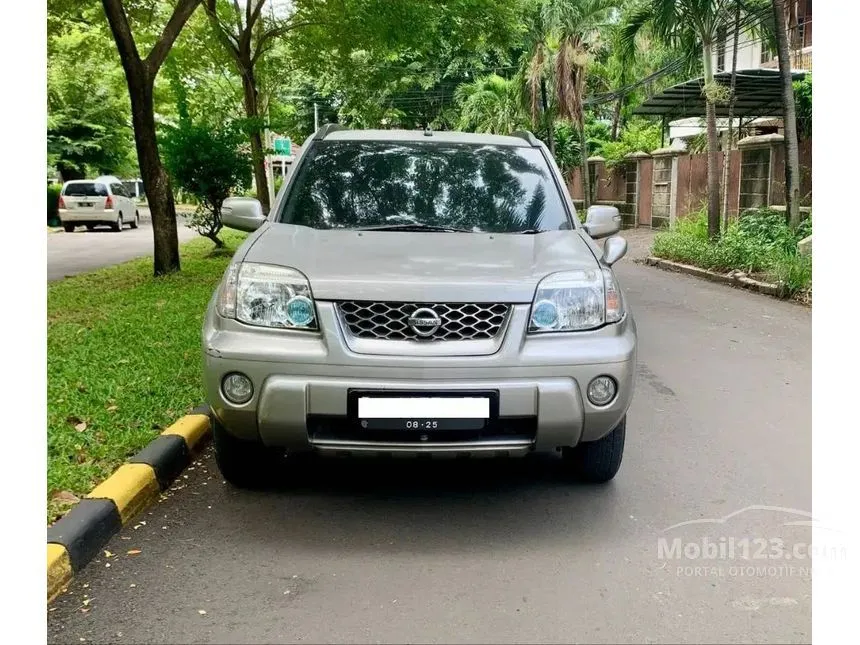 Jual Mobil Nissan X