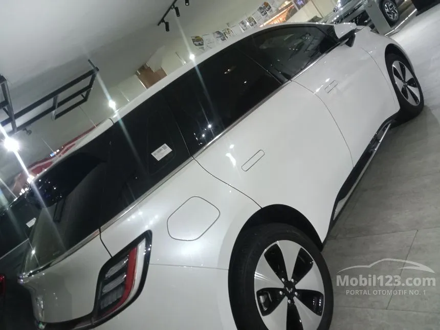 2024 Wuling Cloud EV EV Hatchback