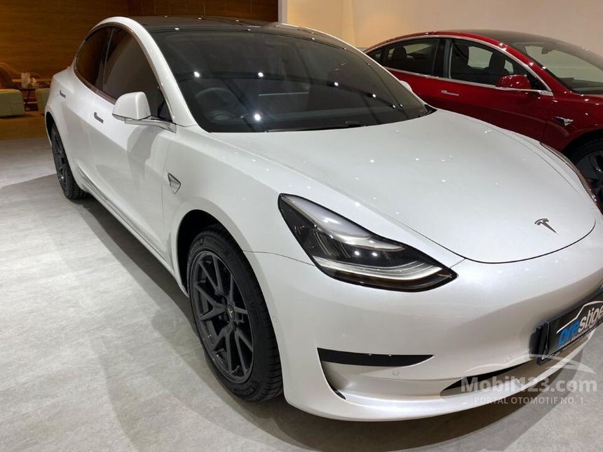 Jual Mobil Tesla Model 3 2019 Standard Range Di Dki Jakarta Automatic Sedan Putih Rp 1 415 000 000 6952216 Mobil123 Com