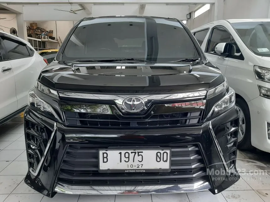 Jual Mobil Toyota Voxy 2017 2.0 di Jawa Timur Automatic Wagon Hitam Rp 315.000.000