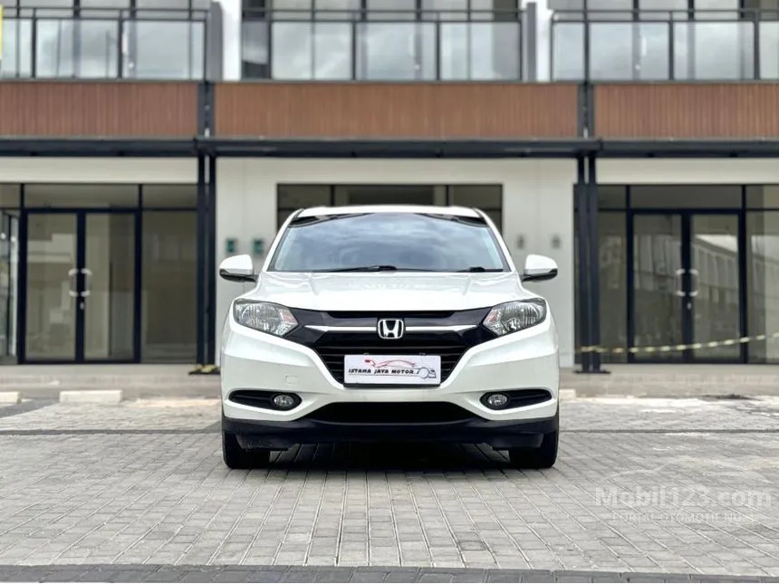 Jual Mobil Honda HR