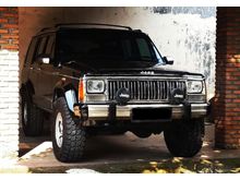 1995 Jeep Cherokee 4.0 SUV 4WD ISTIMEWA