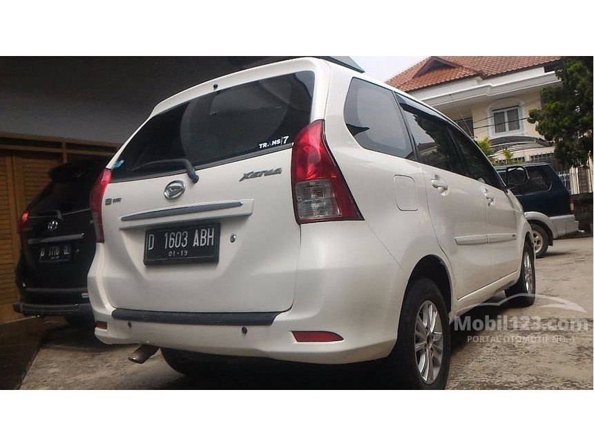 Jual Mobil Daihatsu Xenia 2014 R Dlx 1 3 Di Jawa Barat Manual Mpv Putih Rp 127 900 000 3720316 Mobil123 Com