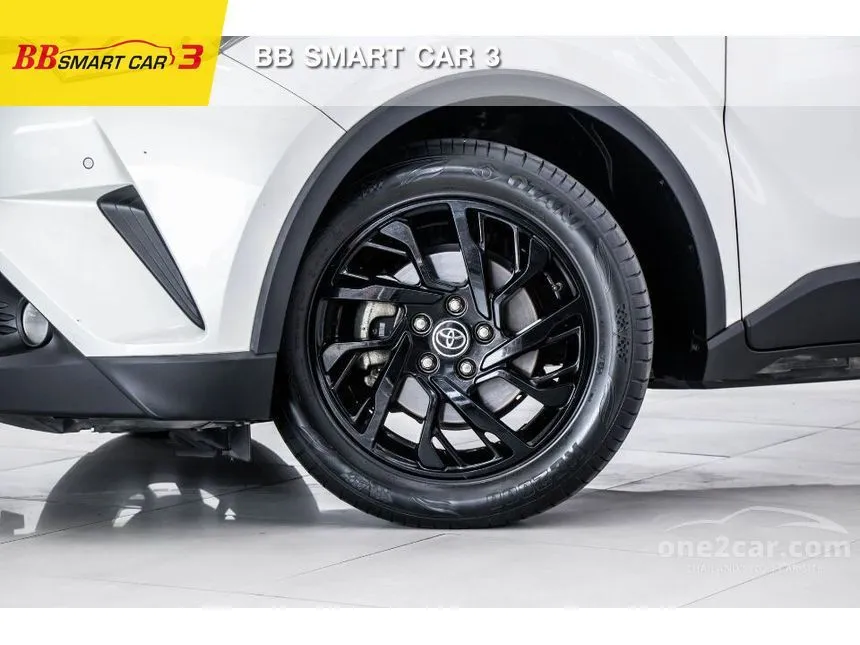 2019 Toyota C-HR Mid SUV