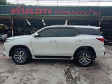 2018 Toyota Fortuner 2.4 (ปี 15-18) V SUV AT