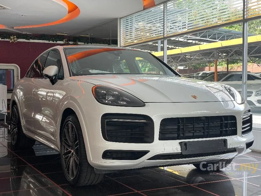 2022 Porsche Cayenne GTS Coupe