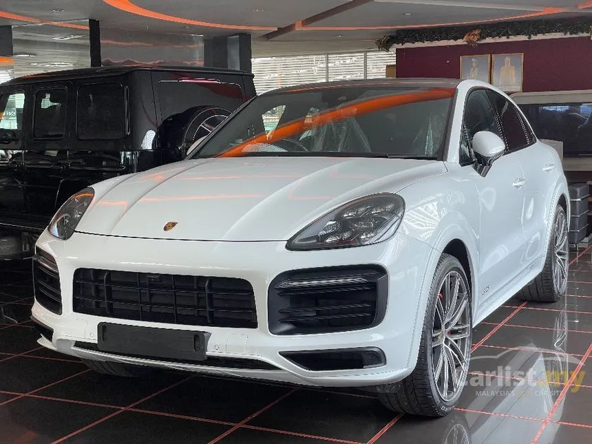 2022 Porsche Cayenne GTS Coupe