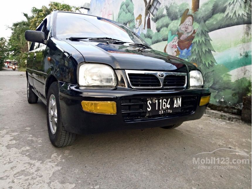 Jual Mobil Daihatsu Ceria 2002 0.9 di Jawa Timur Manual 