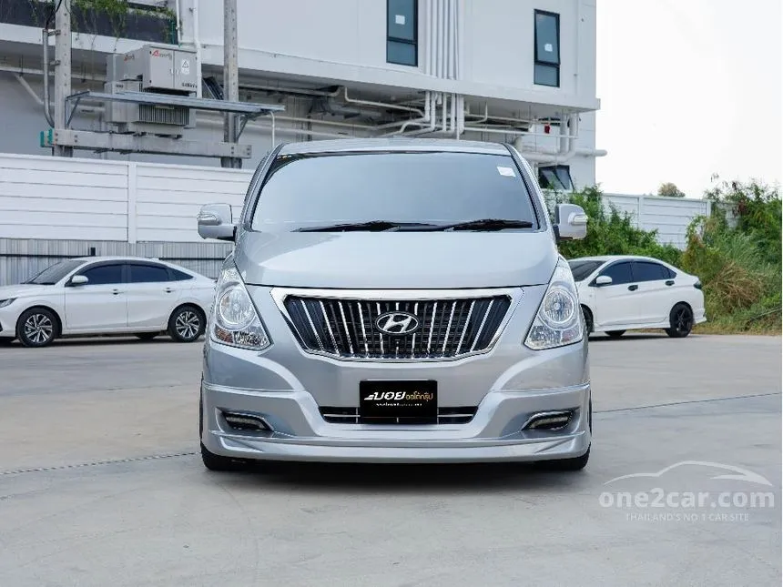 2016 Hyundai H-1 Deluxe Van