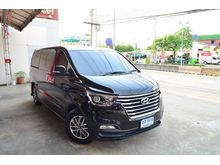 2019 Hyundai H-1 2.5 (ปี 18-24) Elite Van